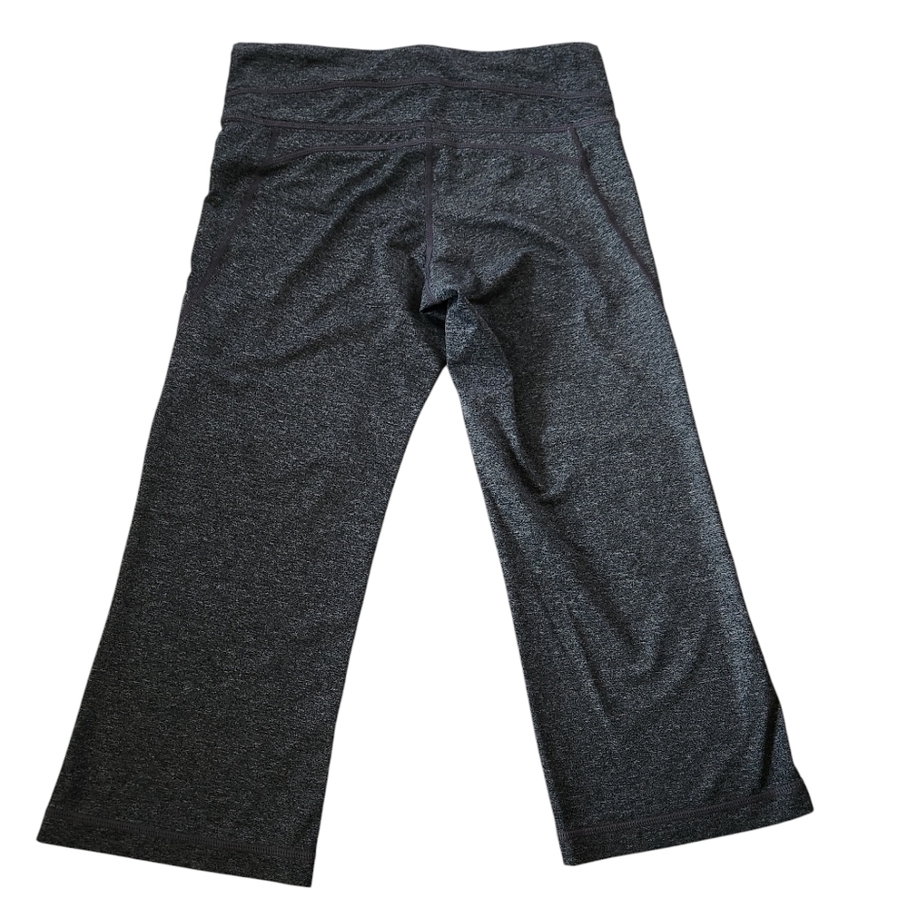 MEC Lotus Capris Activewear Running Yoga Climbing Gray – size M - Picture 3 of 10